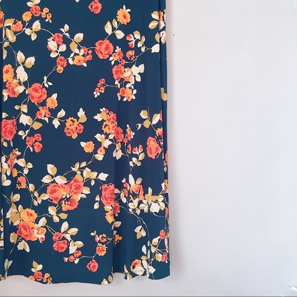 LuLaRoe Dresses & Skirts - Lularoe • 🦄 Dark Green Rose Maxi Skirt Dress